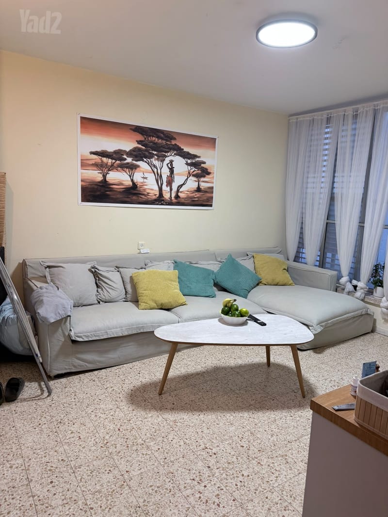 Photo from Yad2 – 3 Rooms • ₪4,500, יהודה הלוי 39, Merkaz, Herzliya (1)