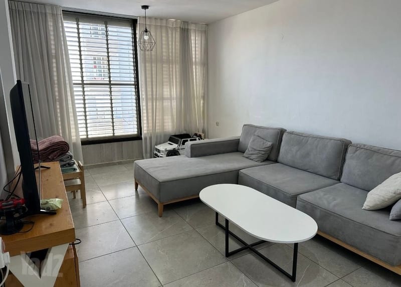 תמונה מיד2 – 3.5 חדרים • 5,800 ₪, אברמוביץ' 3, אברמוביץ, ראשון לציון (1)