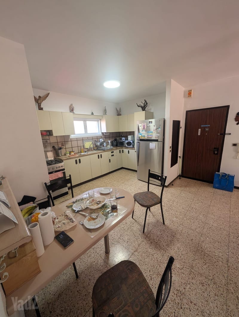 תמונה מיד2 – 4 חדרים • 6,250 ₪, וייצמן 3, מרכז, הרצליה (1)