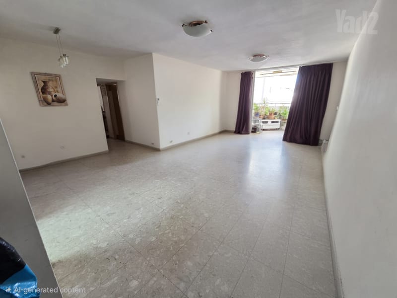 Photo from Yad2 – 4 Rooms • ₪6,700, מנדל מתתיהו 9, Ramat Amidar, Ramat Gan (1)