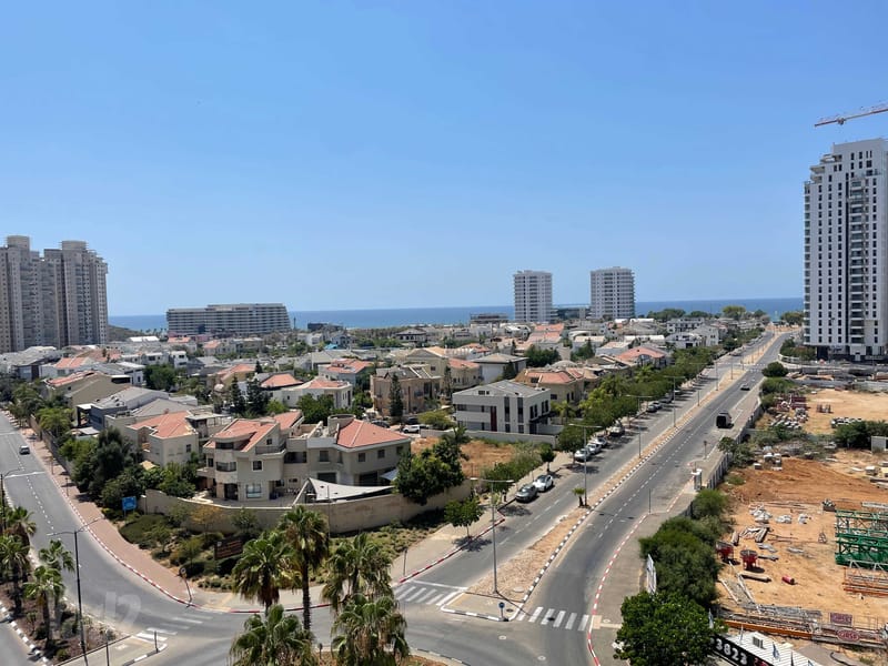 תמונה מיד2 – 3 חדרים • 2,690,000 ₪, הפריגטה, שכונה דרום חדש, בת ים (1)