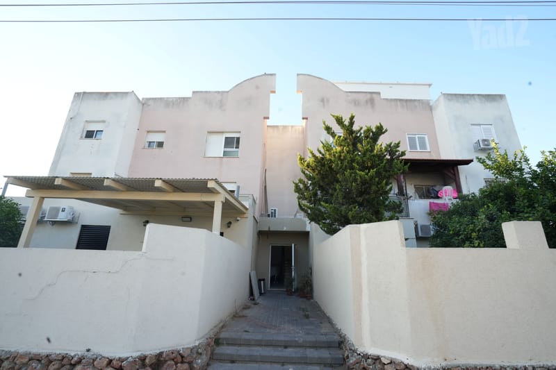 תמונה מיד2 – 3.5 חדרים • 4,300 ₪, אקליפטוס, עמידר, פרדס חנה-כרכור (1)