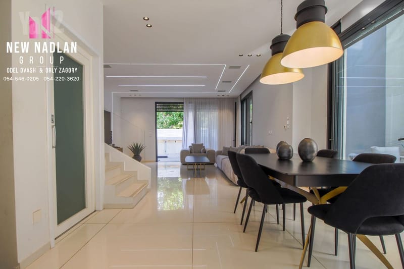תמונה מיד2 – 7 חדרים • 8,490,000 ₪, שער הים, ראשון לציון (1)