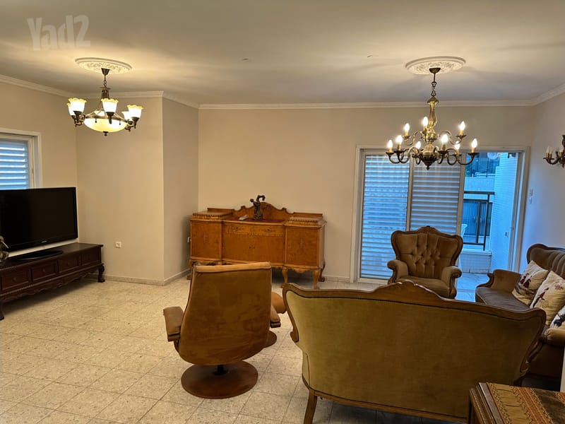Фото с Yad2 – 6 Комнаты • 11,500 ₪, ברדיצ'בסקי 3, Арлозоров, Гиватаим (1)