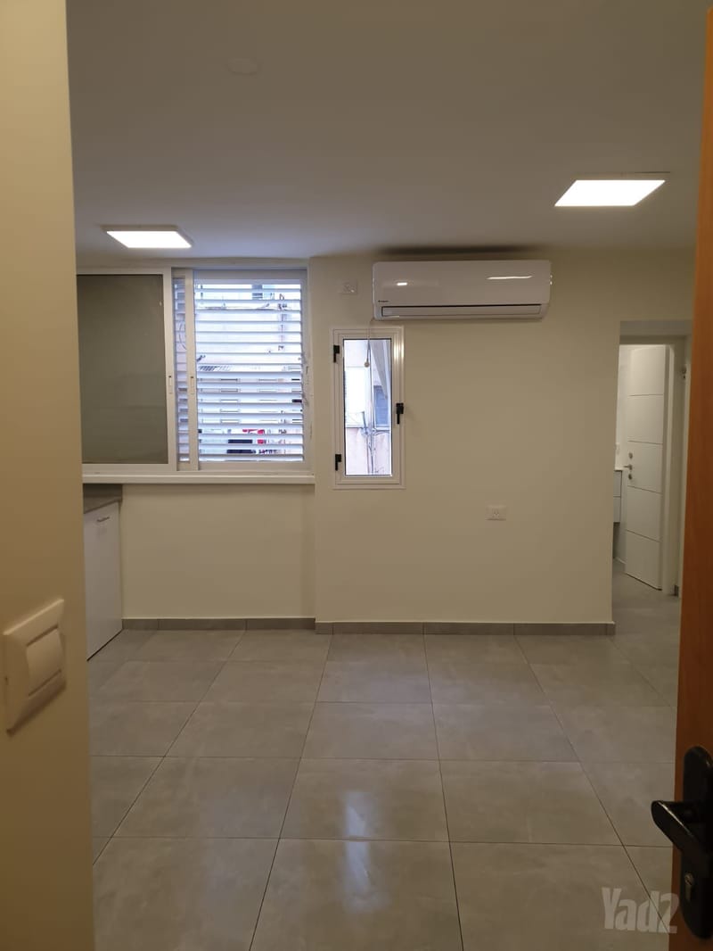 תמונה מיד2 – 3 חדרים • 6,000 ₪, הרצל 6, מגדיאל, הוד השרון (1)