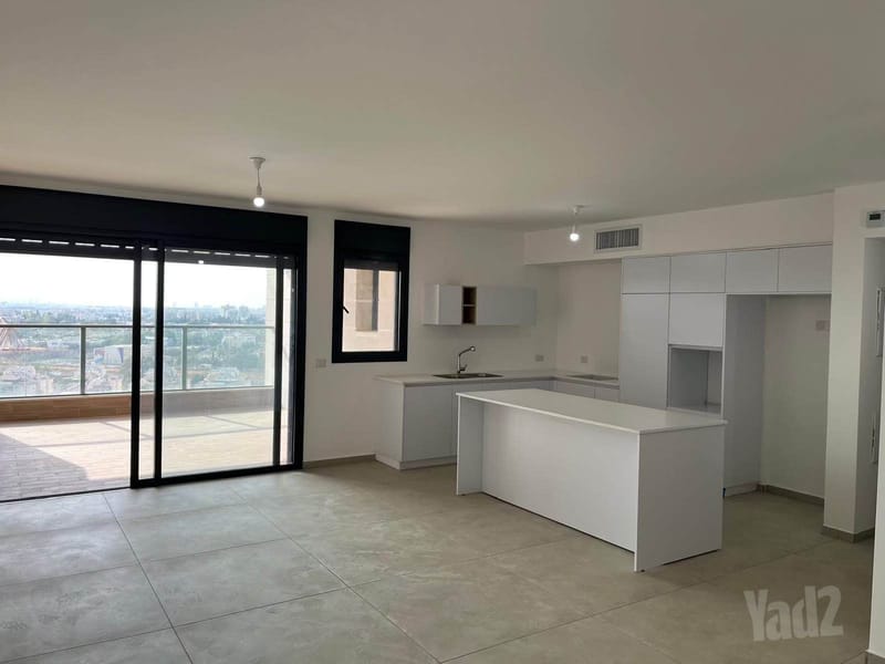תמונה מיד2 – 5 חדרים • 7,100 ₪, הקרן הקיימת לישראל 32, נופי בן שמן, לוד (1)