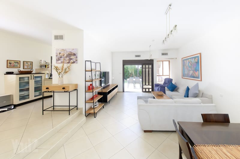 תמונה מיד2 – 8 חדרים • 8,350,000 ₪, האגוז 12, שיכוני מזרחי, כפר סבא (1)