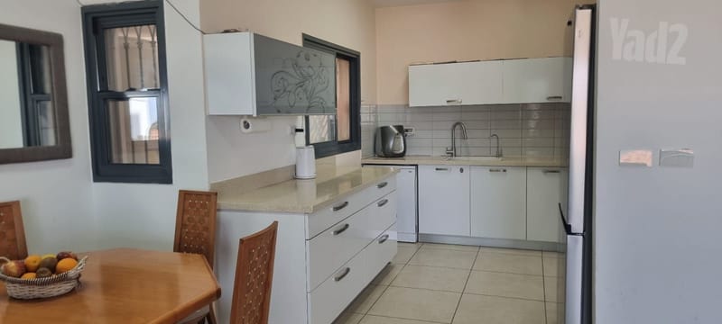 Photo from Yad2 – 4 Rooms • ₪8,500, חושן 3, HaDegel, Nes Ziona (1)
