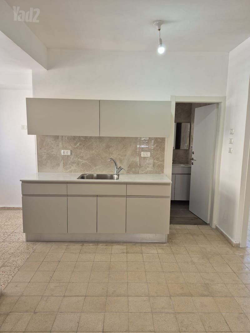 תמונה מיד2 – 3 חדרים • 5,500 ₪, שלם 25, רמת שקמה, רמת גן (1)