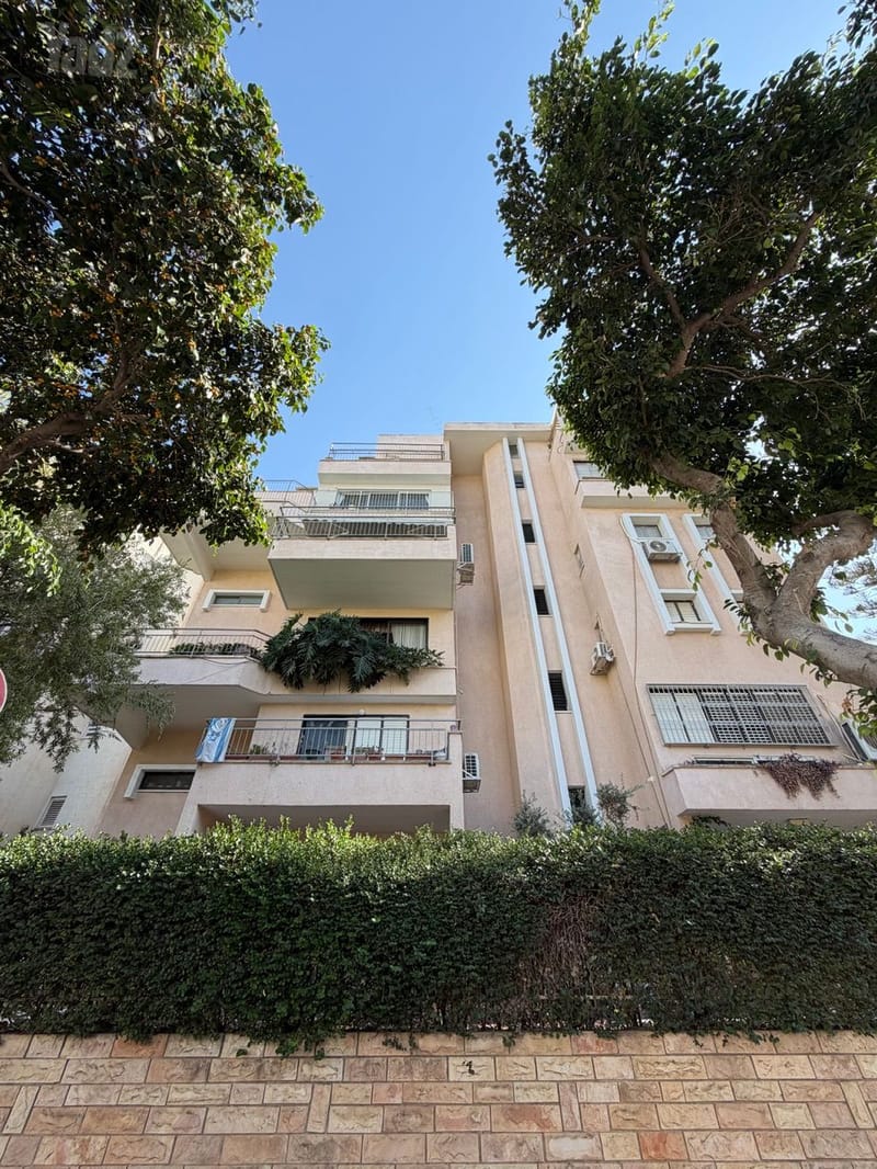 תמונה מיד2 – 6 חדרים • 9,000 ₪, יטקובסקי אחים, כפר גנים ב', פתח תקווה (1)