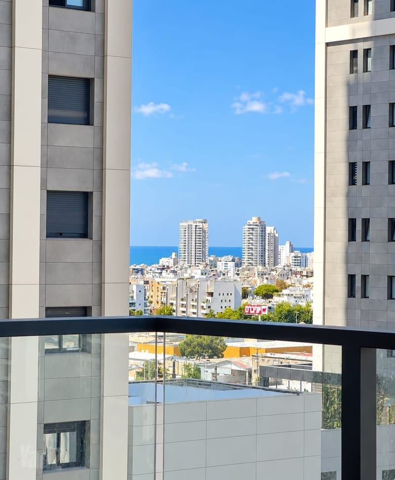 תמונה מיד2 – 4 חדרים • 7,300 ₪, פרויקט MOMENT, שכונה דרום מזרח, בת ים (1)