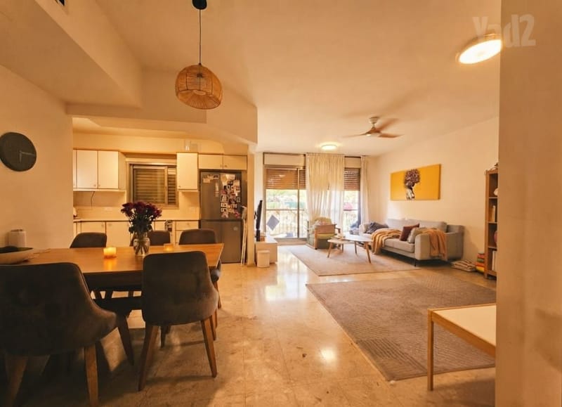 תמונה מיד2 – 4 חדרים • 3,490,000 ₪, המרי 29, שינקין, גבעתיים (1)