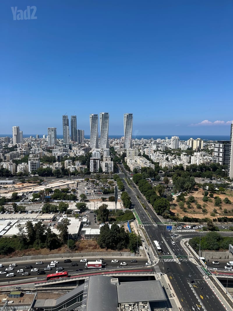 תמונה מיד2 – 2 חדרים • 6,700 ₪, לאונרדו סיטי טאוור, הבורסה, רמת גן (1)