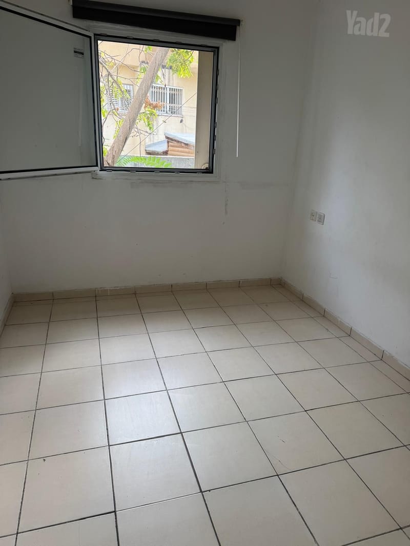 תמונה מיד2 – 2 חדרים • 3,000 ₪, עובדיה בן שלום 13, נתניה (1)