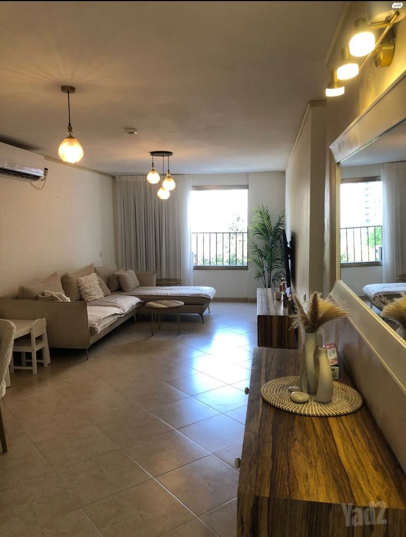 תמונה מיד2 – 4 חדרים • 2,230,000 ₪, חיל הרגלים 11, נווה חוף, ראשון לציון (1)