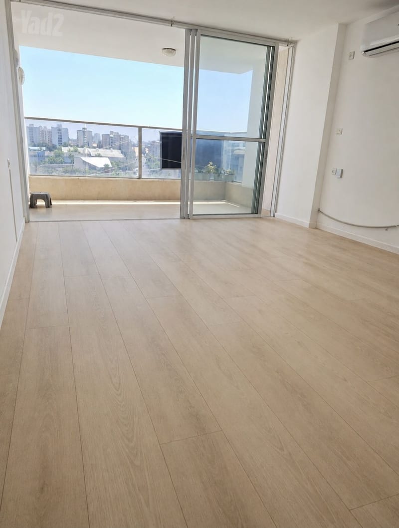 Photo from Yad2 – 4 Rooms • ₪6,200, קרן היסוד 4, Kiryat Sharett West, Holon (1)