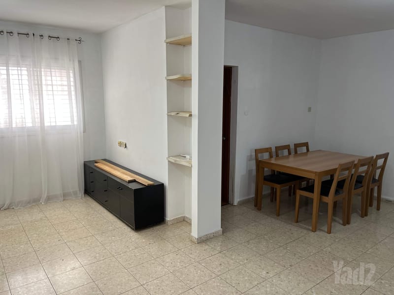 תמונה מיד2 – 4 חדרים • 7,000 ₪, פורצי הדרך 46, נווה עמל, הרצליה (1)