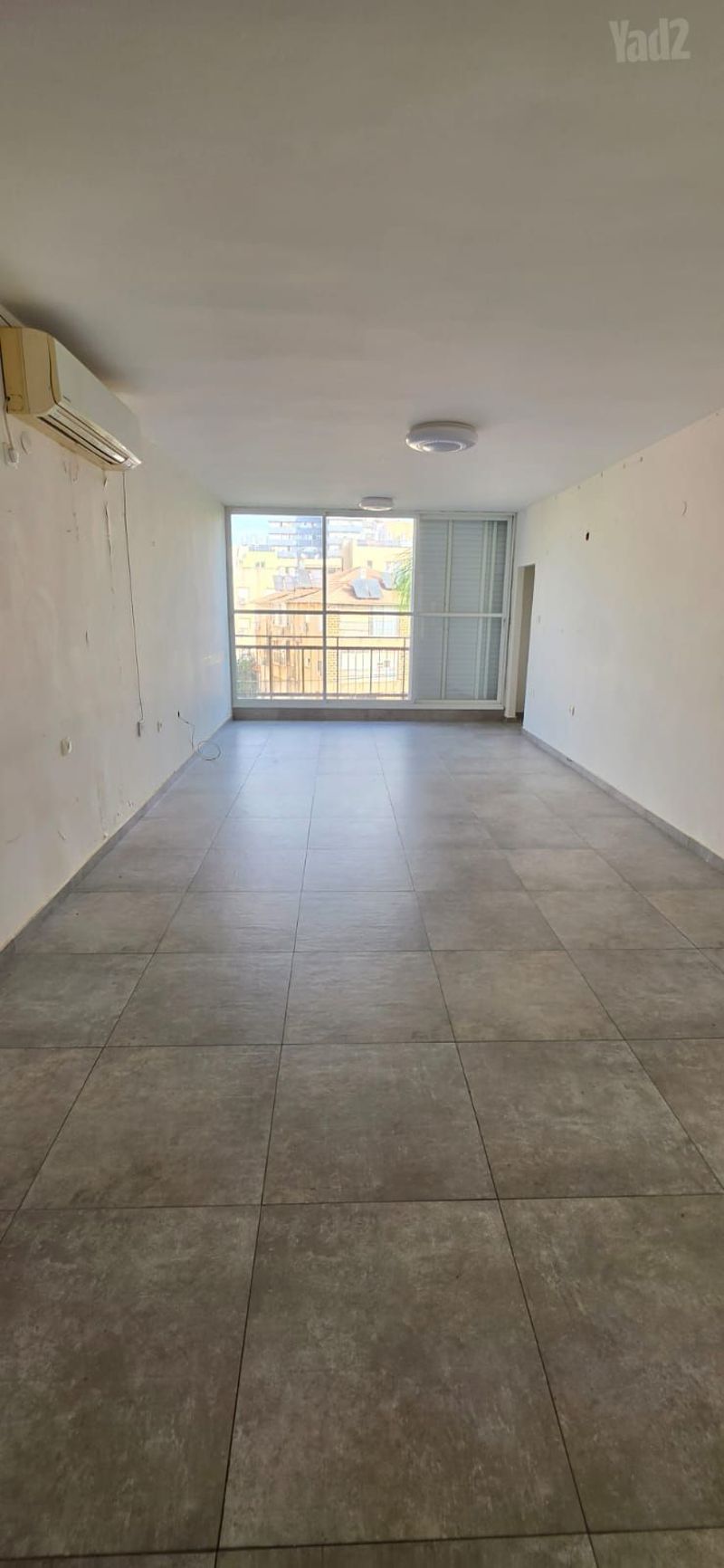 תמונה מיד2 – 4 חדרים • 2,525,000 ₪, העצמאות 40, מרכז, הרצליה (1)