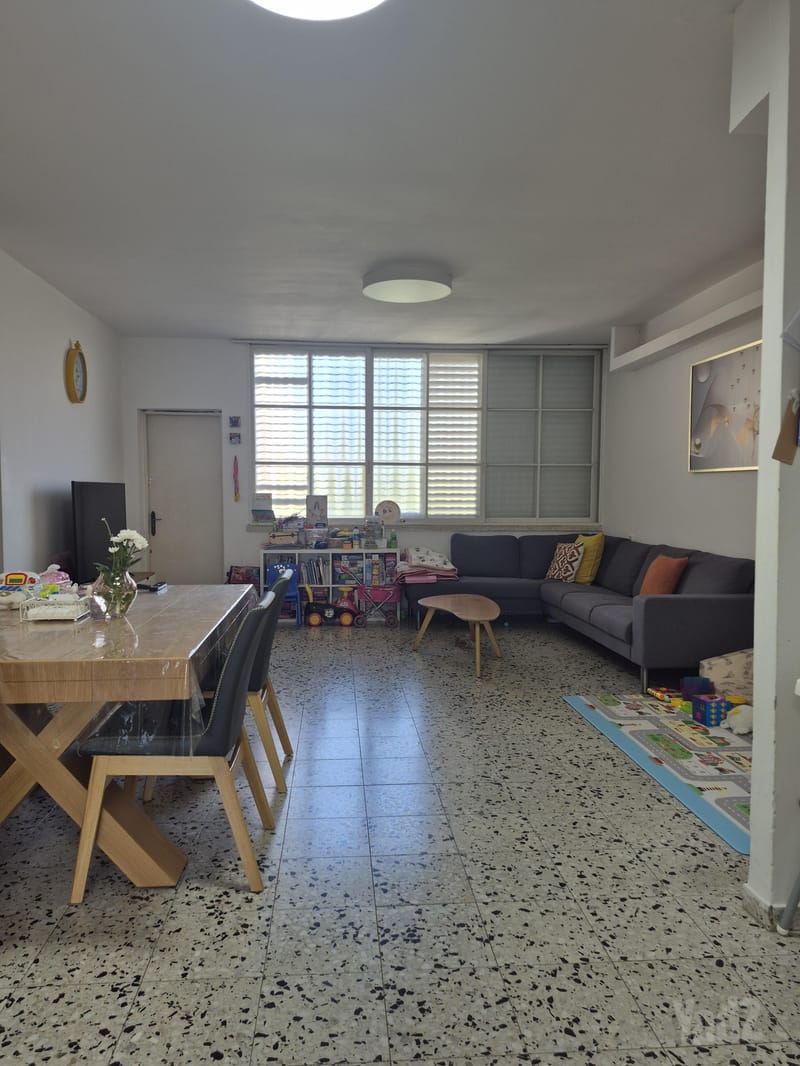 תמונה מיד2 – 4 חדרים • 6,100 ₪, הכרמל 36, קריית ספיר, כפר סבא (1)