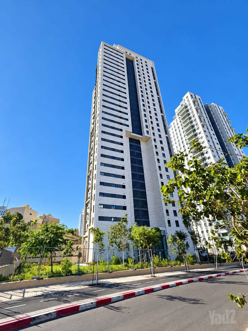 Photo from Yad2 – 5 Rooms • ₪9,150, Nof HaTayelet, Netanya (1)