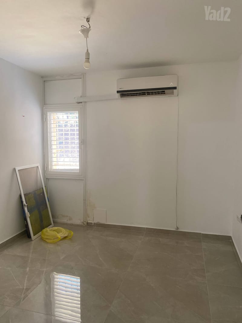 תמונה מיד2 – 3 חדרים • 5,850 ₪, ישראל זנגוויל 9, קריית היובל, ירושלים (1)