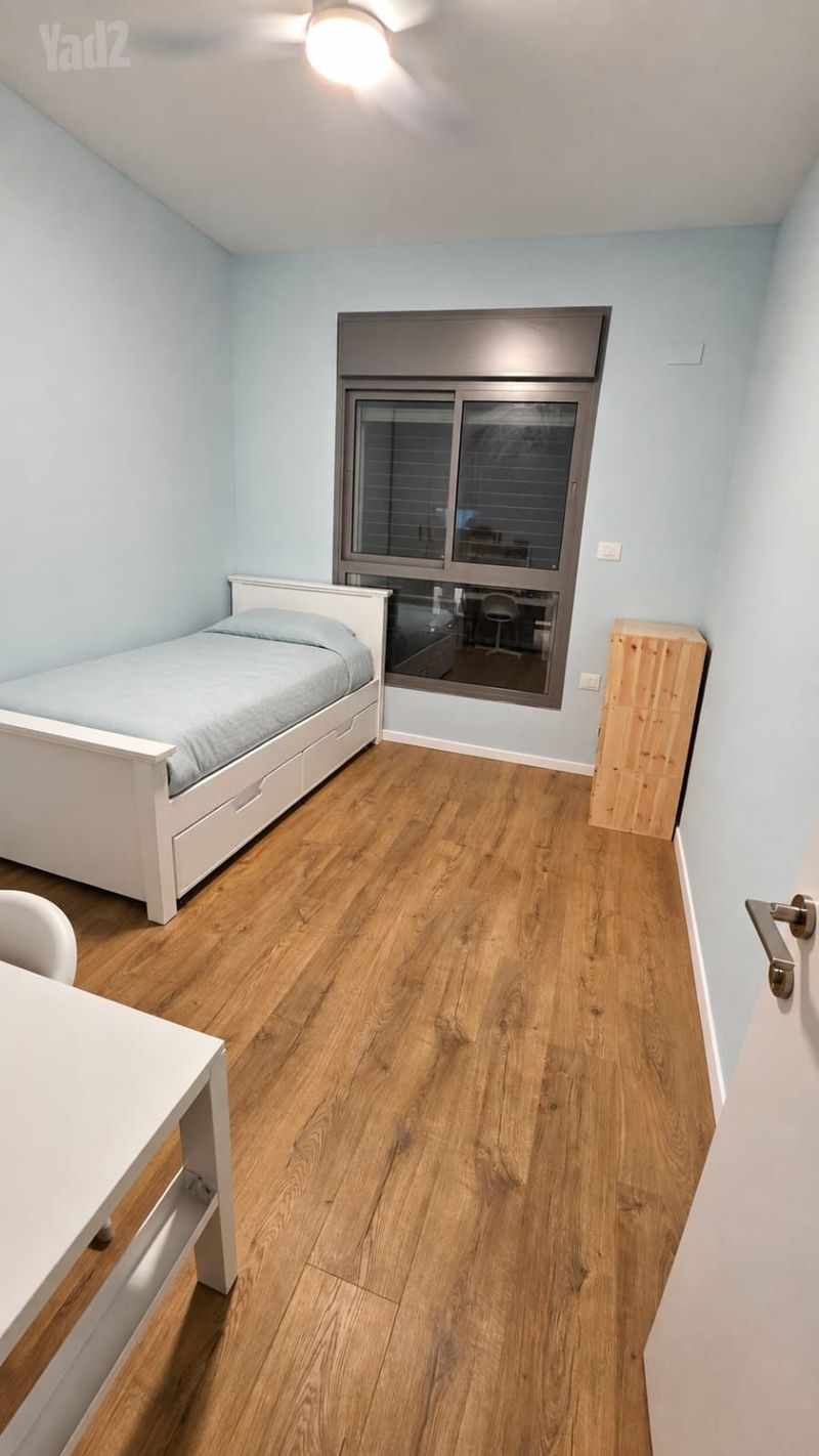 Фото с Yad2 – 5 Комнаты • 6,500 ₪, אשכולית 30, Гинат-Эгоз, Пардес-Хана-Каркур (1)
