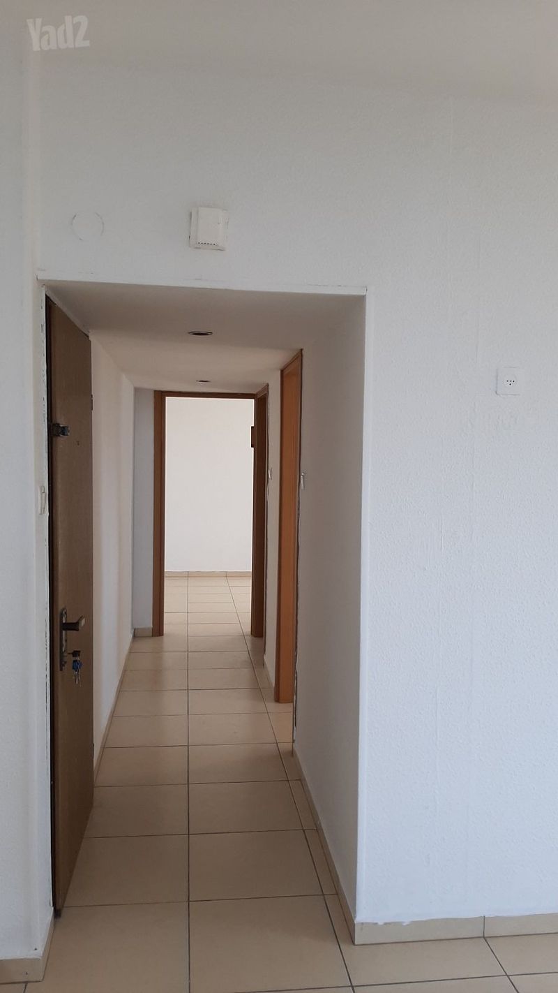 תמונה מיד2 – 3 חדרים • 3,800 ₪, רמב"ם 67, שעריים, רחובות (1)