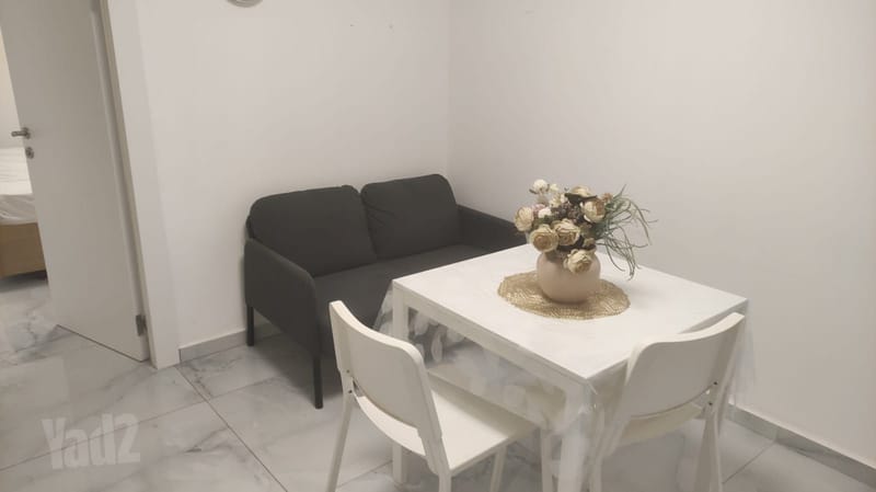 תמונה מיד2 – 2 חדרים • 2,800 ₪, בת חן 16, גבעת הפרחים, אשקלון (1)