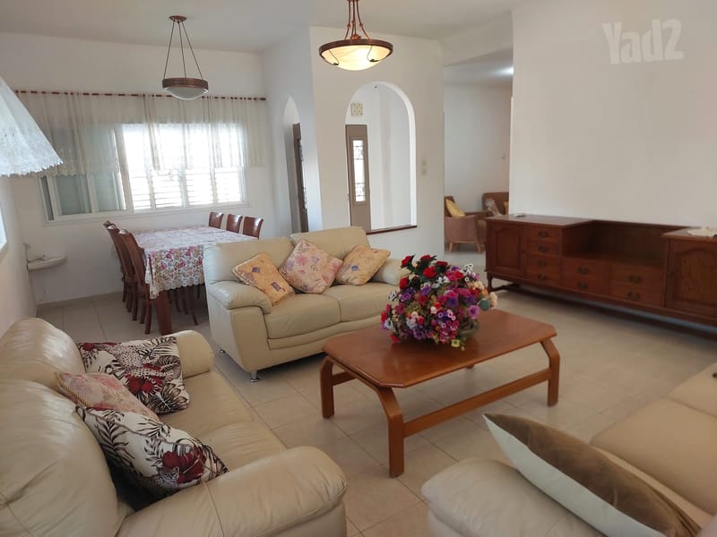 תמונה מיד2 – 3 חדרים • 8,900 ₪, הבנים 68, מרכז מזרחי, נס ציונה (1)