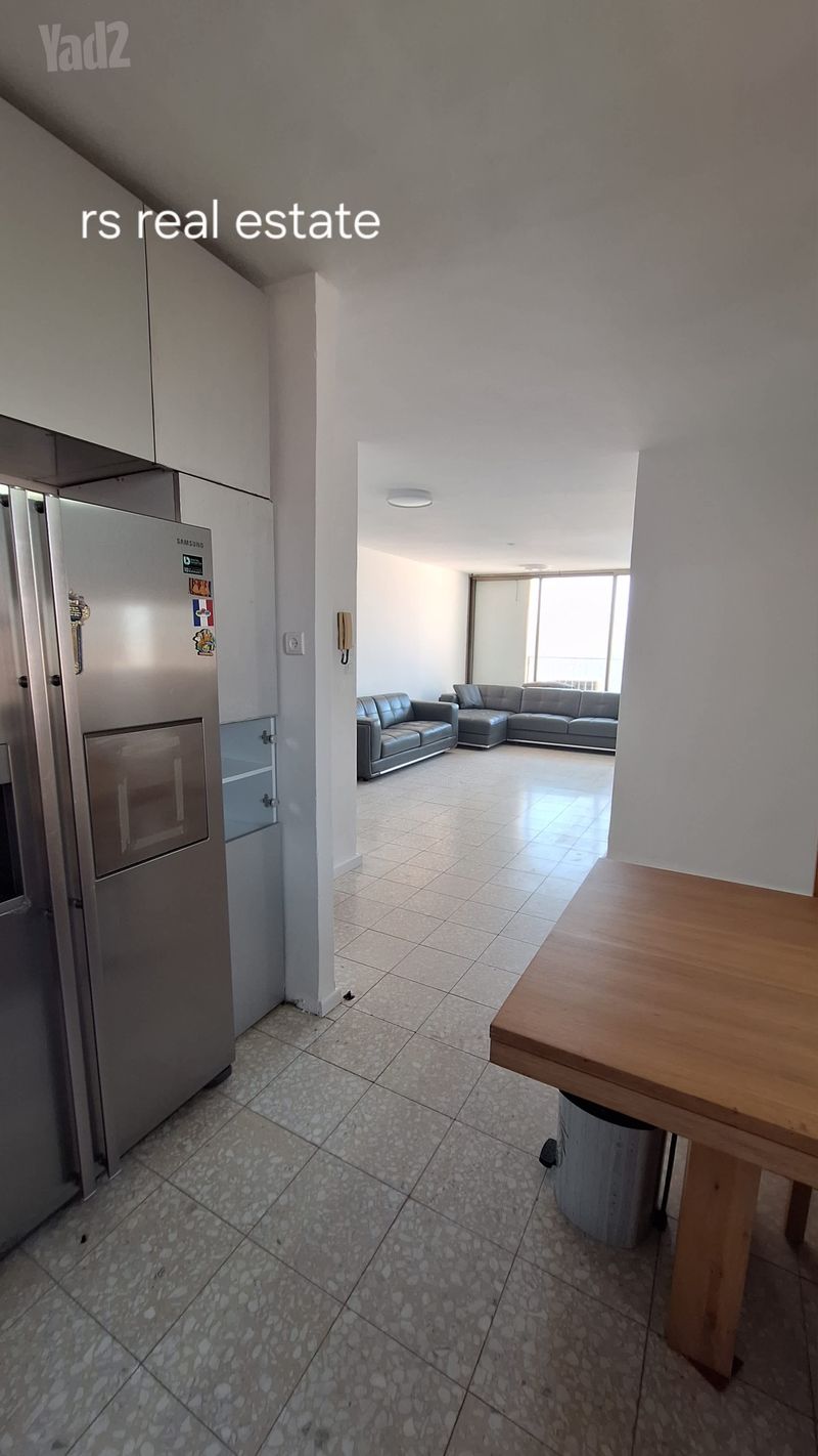 Photo from Yad2 – 4 Rooms • ₪2,200,000, Neve Yehoshua, Ramat Gan (1)