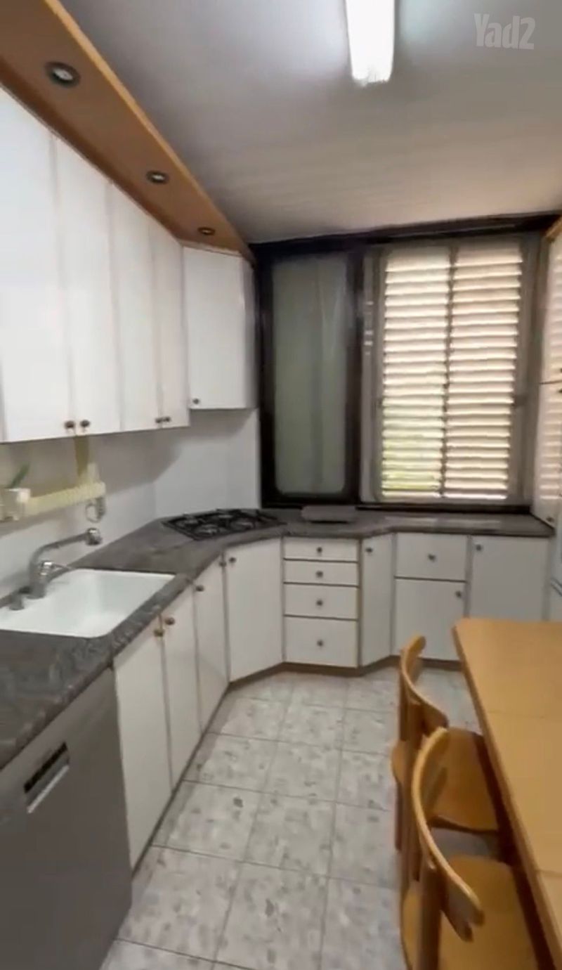 תמונה מיד2 – 5 חדרים • 7,000 ₪, יהודה, הראשונים, רמת גן (1)