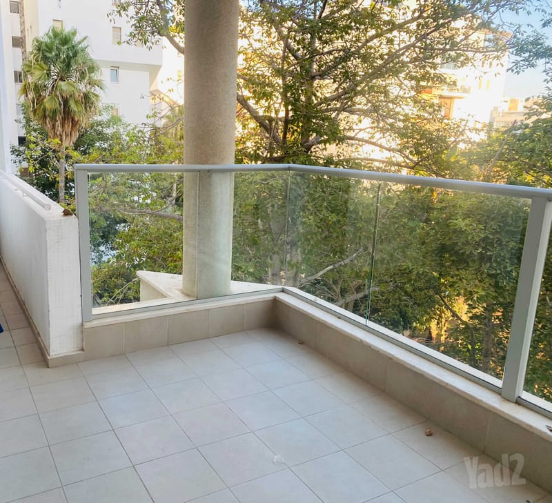 תמונה מיד2 – 4 חדרים • 11,000 ₪, שדרות לוי אשכול 36, תוכנית ל', תל אביב (1)