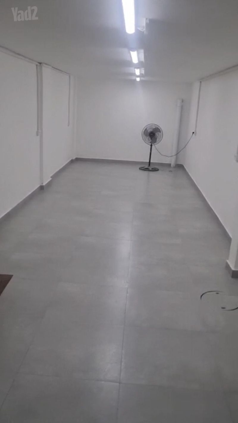 תמונה מיד2 – סטודיו • 2,950 ₪, מנדלי מוכר ספרים 12, לב העיר, בת ים (1)