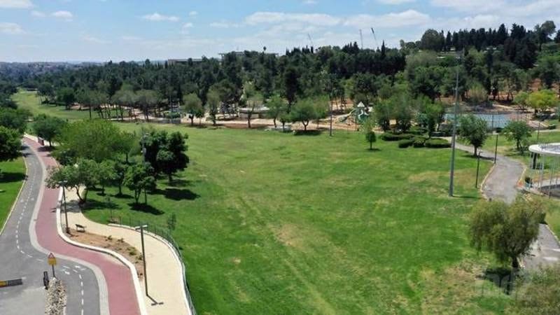 Photo from Yad2 – 4.5 Rooms • ₪8,700, שדרות בן צבי 37, Rehavia, Jerusalem