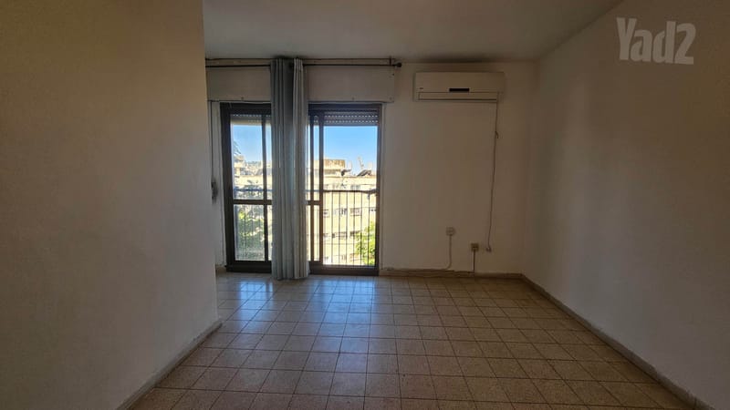 תמונה מיד2 – 2 חדרים • 4,400 ₪, ארתור הנטקה 52, קריית היובל, ירושלים (1)
