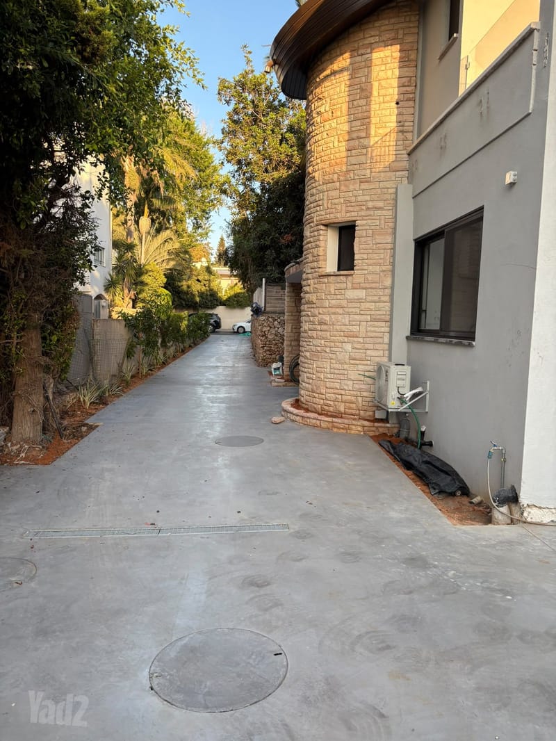 Photo from Yad2 – 5.5 Rooms • ₪30,000, למרחב 34, Kiryat Yearim, Ramat HaSharon (1)