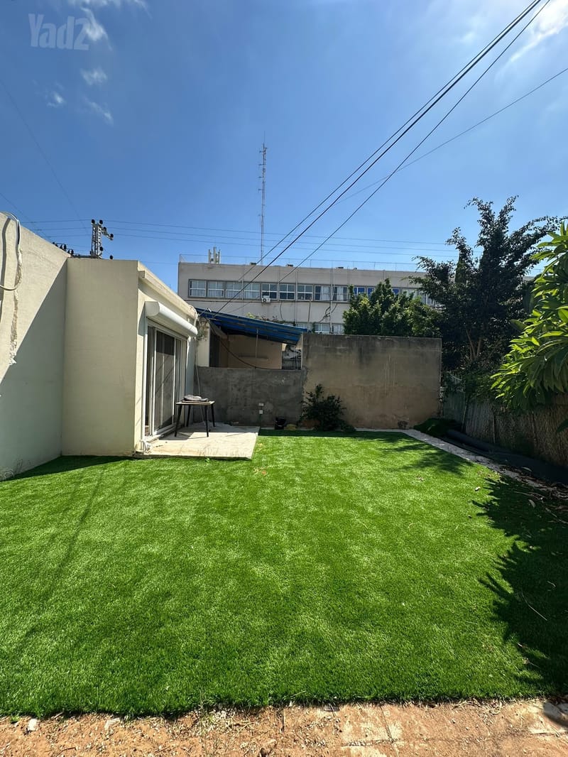 תמונה מיד2 – 3 חדרים • 7,000 ₪, טשרניחובסקי 5, קריית עבודה, חולון (1)