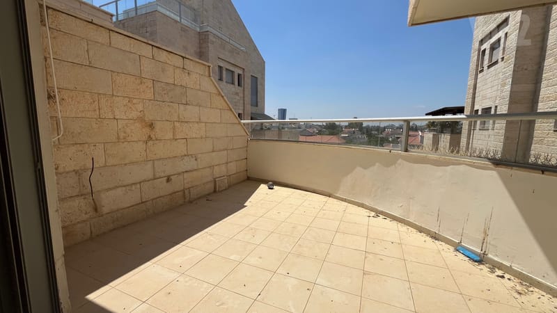 Photo from Yad2 – 5 Rooms • ₪9,500, הכלנית, Shchuna 2004, Ra'anana (1)