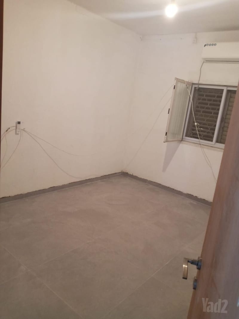 תמונה מיד2 – 4 חדרים • 5,700 ₪, יוסף שפרינצק 12, נאות גנים, נתניה (1)