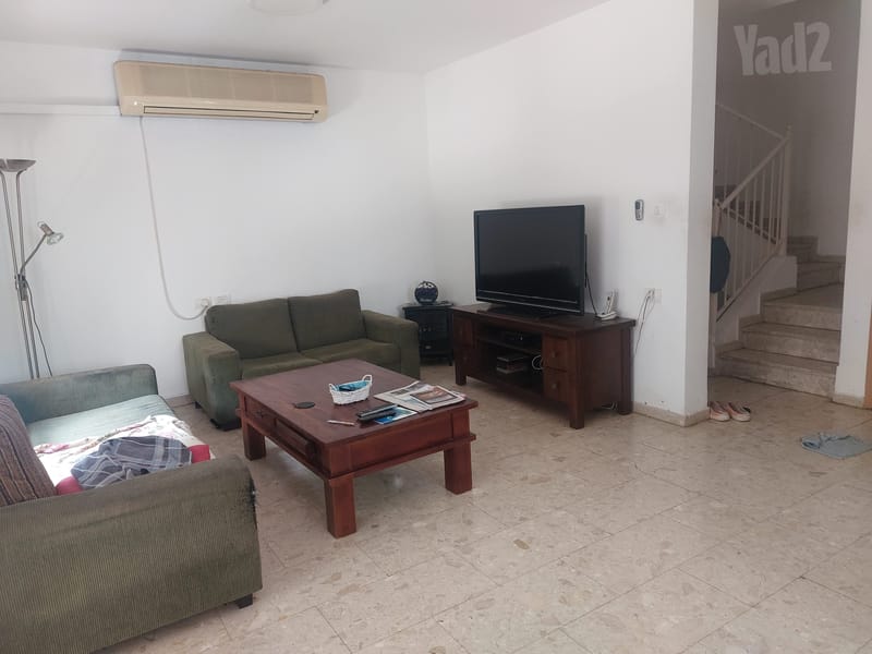 תמונה מיד2 – 6 חדרים • 4,390,000 ₪, שנת היובל 114, גיל עמל, הוד השרון (1)