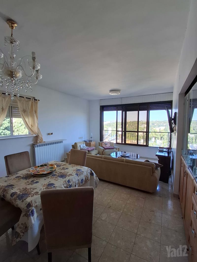 Photo from Yad2 – 4 Rooms • ₪8,000, יעקב פיכמן 8, Givat HaVradim, Jerusalem (1)