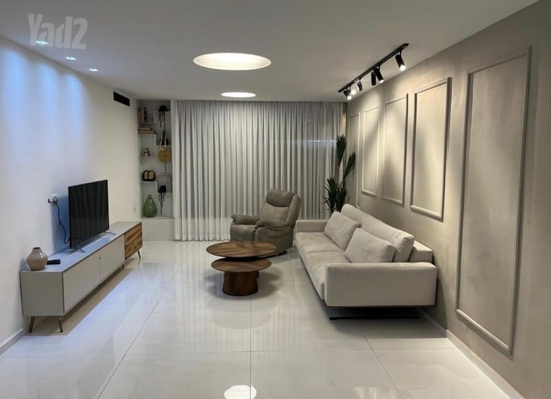 תמונה מיד2 – 4 חדרים • 2,250,000 ₪, זלמן שז"ר 36, נווה חוף, ראשון לציון (1)