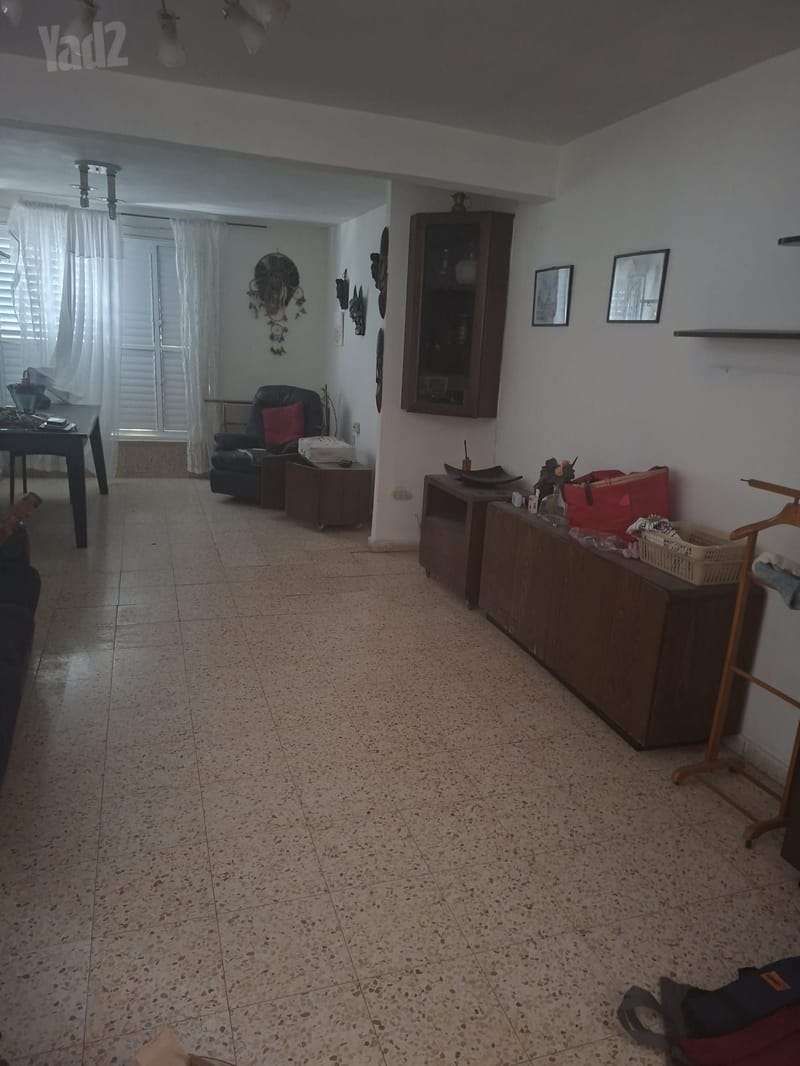 תמונה מיד2 – 3.5 חדרים • 5,000 ₪, ההסתדרות 7, תל גנים, גבעתיים (1)