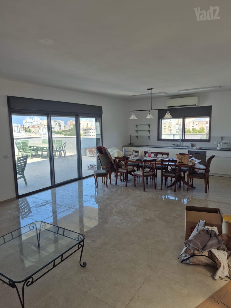 Photo from Yad2 – 4.5 Rooms • ₪8,500, אילון 21, Savinia, Kiryat Bialik (1)