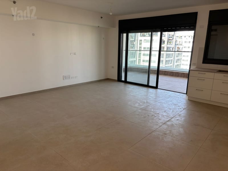 תמונה מיד2 – 4 חדרים • 7,900 ₪, ירושלים 4, גבעת שמואל (1)