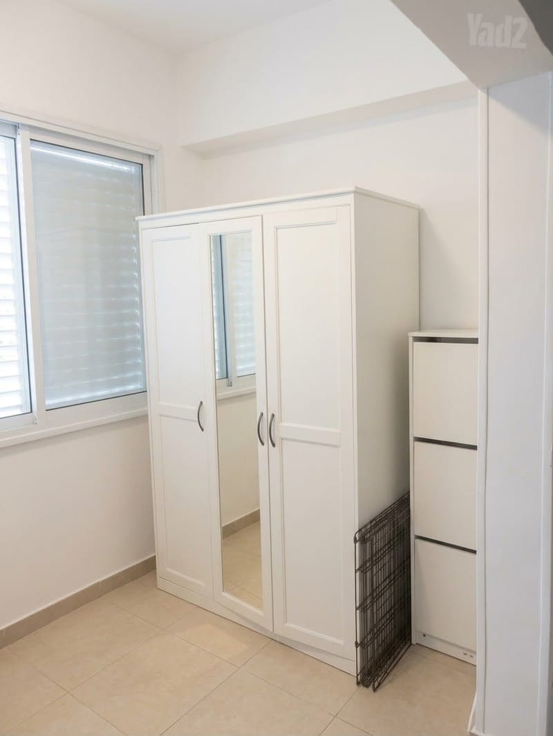 Photo from Yad2 – 2.5 Rooms • ₪7,500, אבן גבירול 158, New North - Kikar HaMedina, Tel Aviv (1)