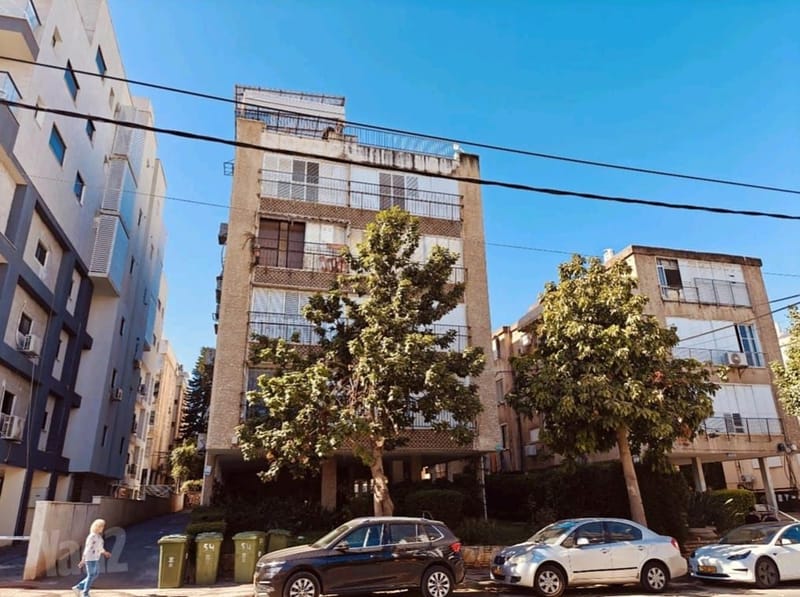 תמונה מיד2 – 4.5 חדרים • 2,220,000 ₪, שמואל סלנט, המרכז השקט, פתח תקווה (1)