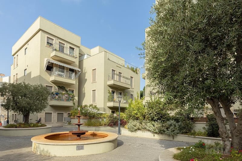 תמונה מיד2 – 3 חדרים • 9,500 ₪, שמואל ירחינאי, צהלון ושיכוני חיסכון, תל אביב