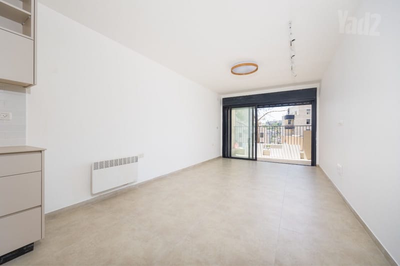 תמונה מיד2 – 5 חדרים • 8,000 ₪, הציונות, קריית היובל, ירושלים (1)