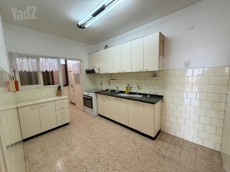 תמונה מיד2 – 4 חדרים • 6,200 ₪, המגינים 16, קריית אליעזר פרי, פתח תקווה (1)